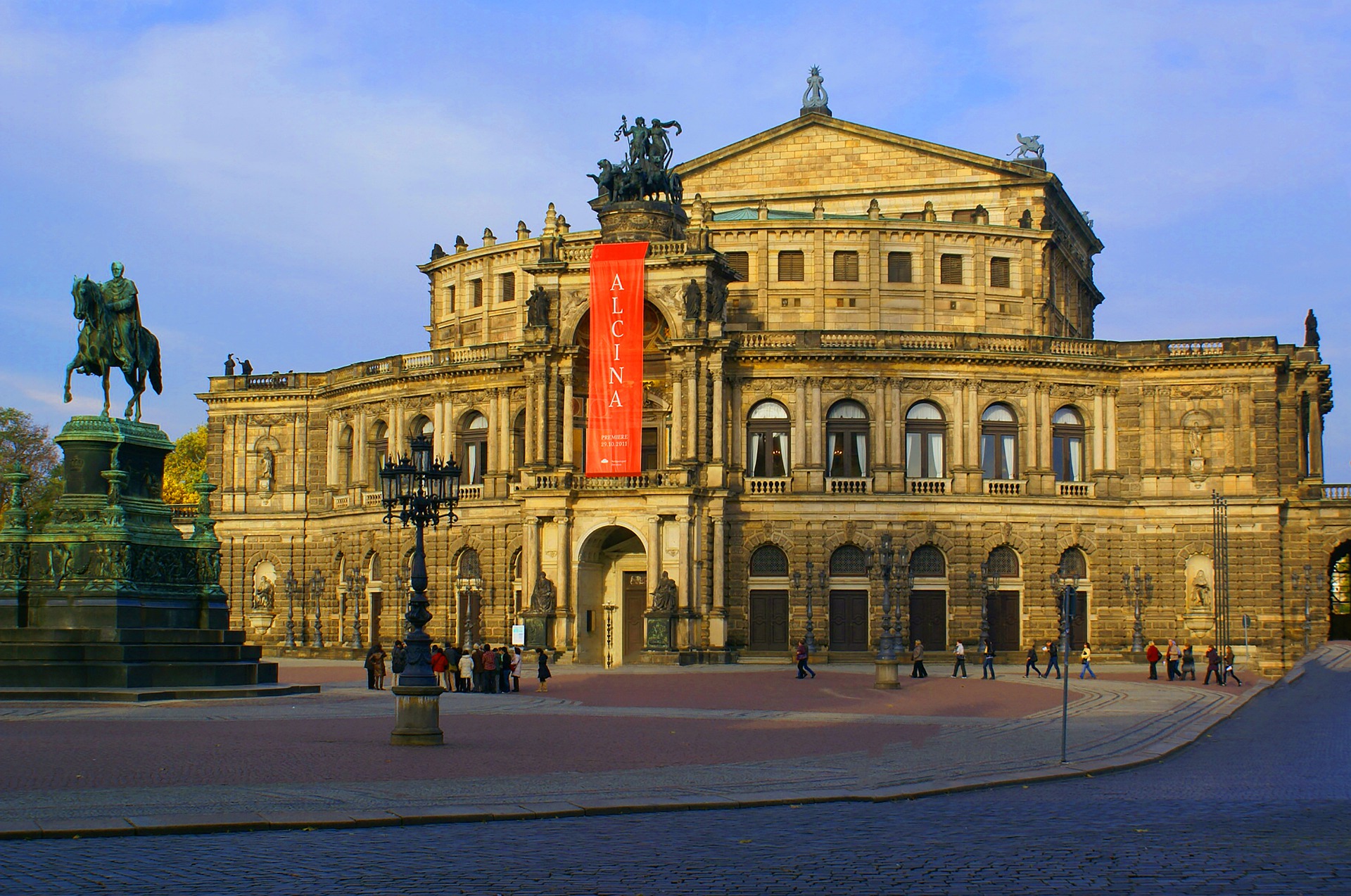 Dresden Semper pixa opera house g8f45ef2b1 1920