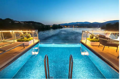 pool provence