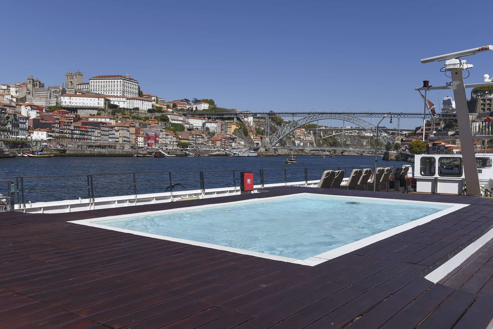 MS Douro Sonnendeck mit Pool