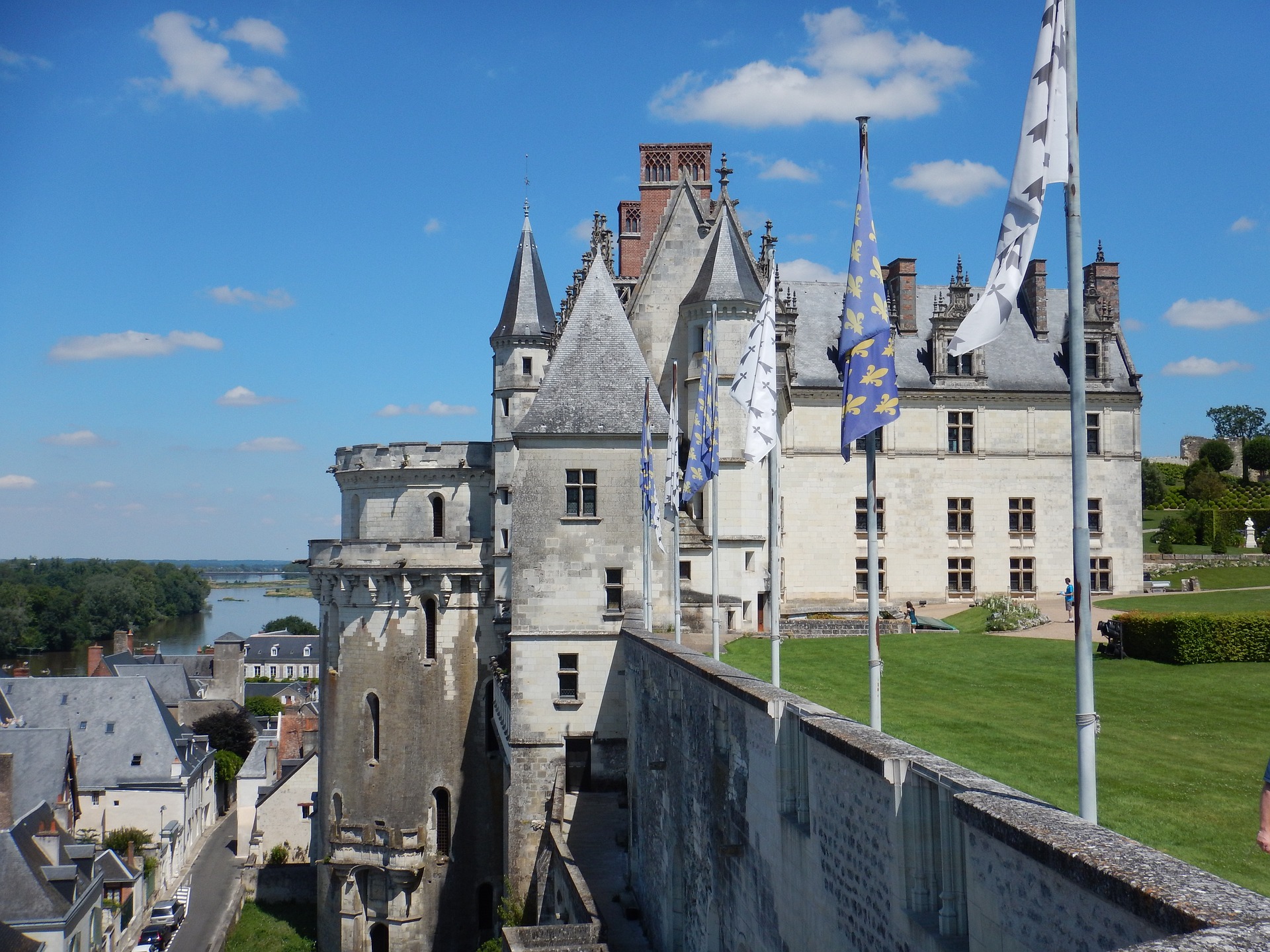 23 09 Loire royal castle of amboise gdb4af80b6 1920